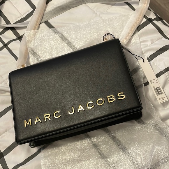 Marc Jacobs Bags Marc Jacobs Black Gold Chain Crossbody Bag Poshmark